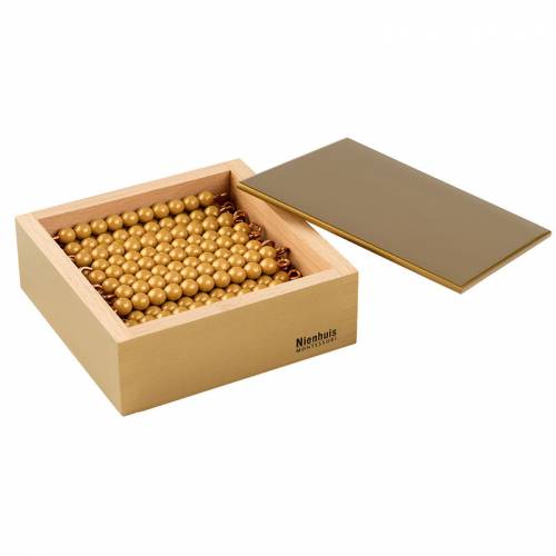 45 perlas doradas en filas de 10 | Perlas Montessori | Nienhuis - Nebulae