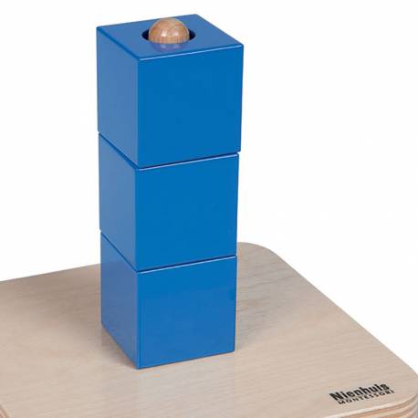 Nienhuis Montessori AMI | Cubes On Vertical Dowel