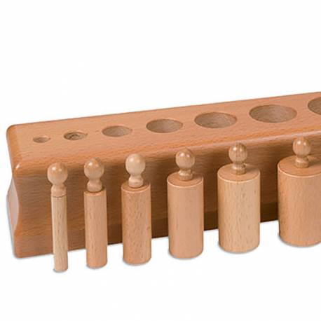 Nienhuis Montessori AMI | Cylinder Block No. 2